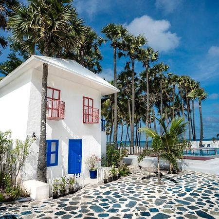 Отель Greek Bay Ауровиль Экстерьер фото