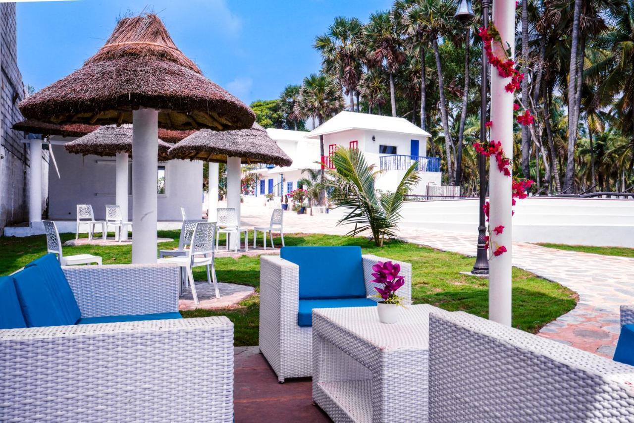 Отель Greek Bay Ауровиль Экстерьер фото